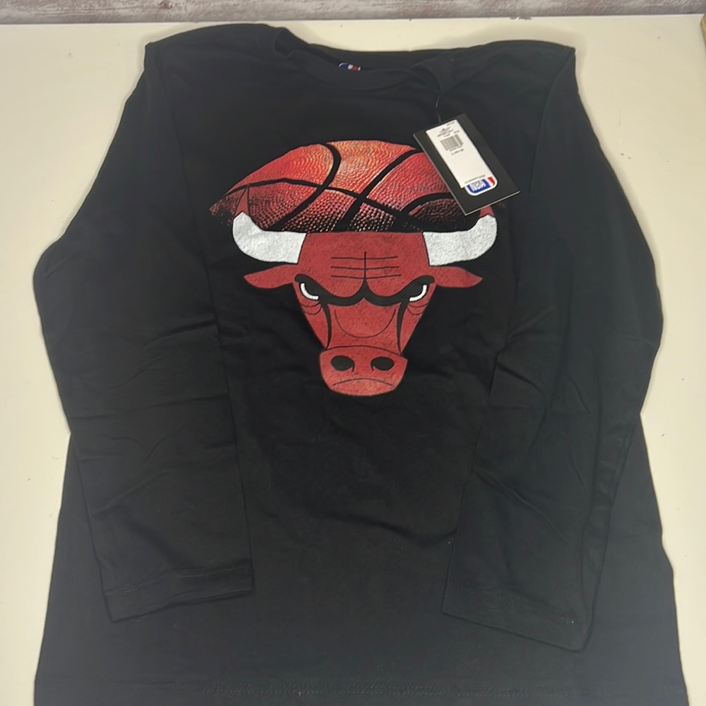 Boys NBA Chicago Bulls long sleeve tee